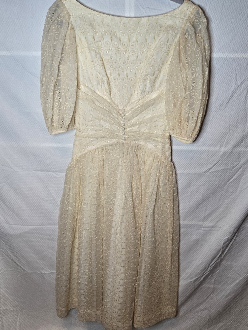 Vintage Ivory Lace Midi Dress with Puff Sleeves